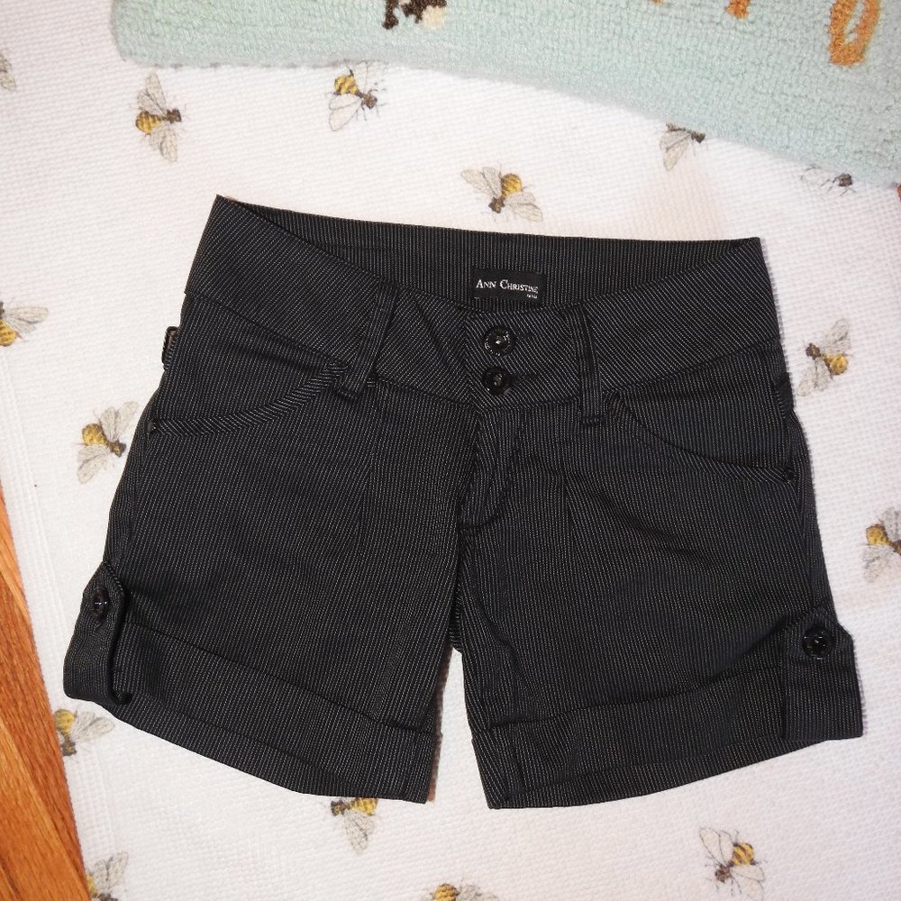 Ann Christine Black Pin Striped Shorts XS